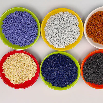 การผลิตพลาสติก TPU Granule ที่กําหนดเอง วัสดุแท้สําหรับรองเท้า โทรศัพท์ นาฬิกา