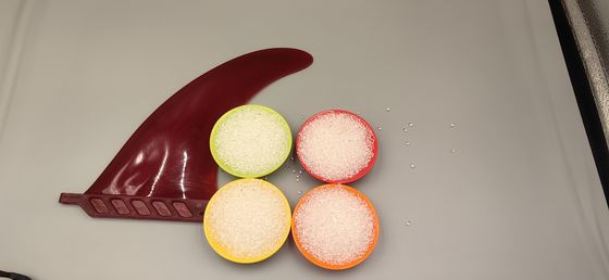 TPU ใสแข็ง ความแข็ง 64D ความโปร่งใสประมาณ 5-6 มม. การคืนตัวดีเยี่ยม ความเหนียวดีเยี่ยม