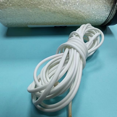 อนุภาค TPU ดัดแปลงสารหน่วงไฟสามารถปรับแต่งสีได้