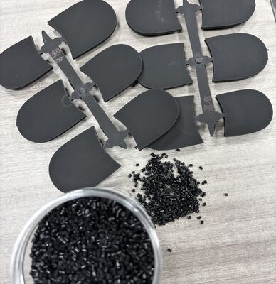 TPU Pellets การผลิต ราคา ความแข็ง 90A-95A สีที่กําหนดเอง ความทนทานต่อการสกัดลม