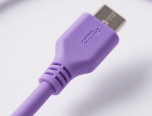 Dingzhi Conductive TPU, การนําทางสูง, การทนต่อการบดสําหรับอุปกรณ์เสริมอิเล็กทรอนิกส์, การสวมใส่ที่ฉลาด